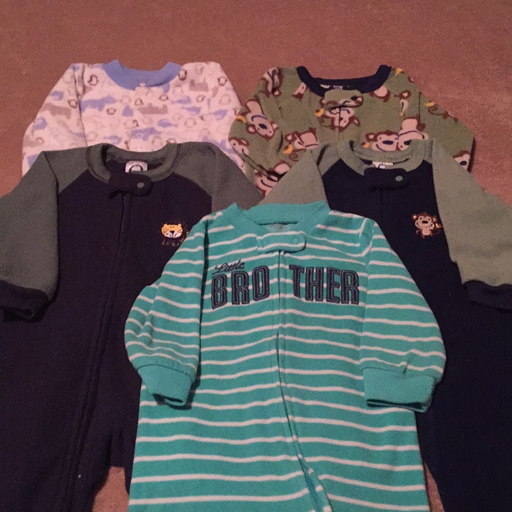 Set of 5 fleece infant sleepers